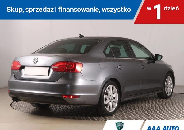 Volkswagen Jetta cena 40000 przebieg: 121094, rok produkcji 2013 z Działoszyn małe 326